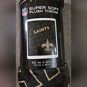 New orleans saints plush throw